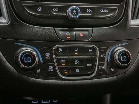 Used 2023 Chevrolet Malibu LT FWD image 20