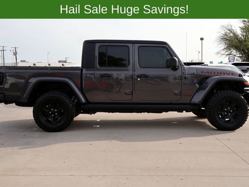 Used 2023 Jeep Gladiator Mojave AWD/4WD image 7
