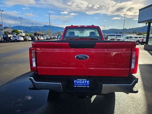 New 2026 Ford F250 XL w/ XL Chrome Package image 4