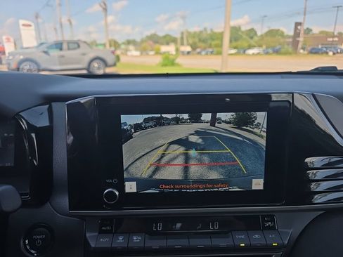 Used 2025 Toyota Camry LE FWD image 19