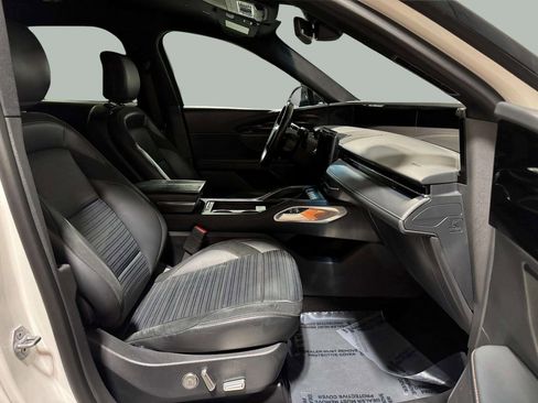 Certified 2024 Lincoln Nautilus Reserve w/ Jet Appearance Package (87T) image 26