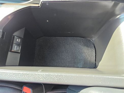 Used 2024 Toyota Camry SE image 27