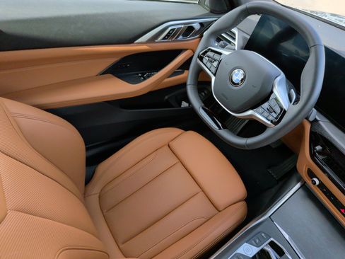Used 2025 BMW 430i Coupe w/ Convenience Package RWD image 34