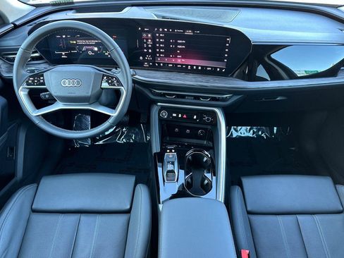 Certified 2025 Audi Q5 Premium Plus w/ Premium Plus image 13