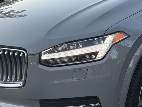 Certified 2024 Volvo XC90 B5 Plus w/ Protection Package Premier image 41