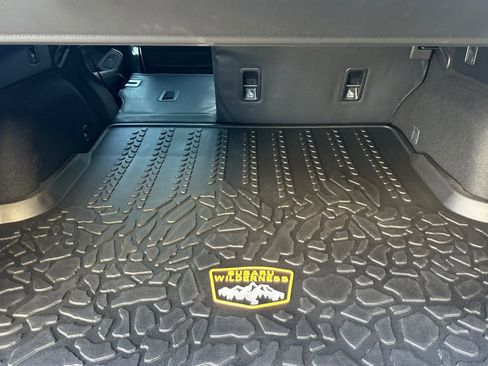 Used 2025 Subaru Outback Wilderness image 14