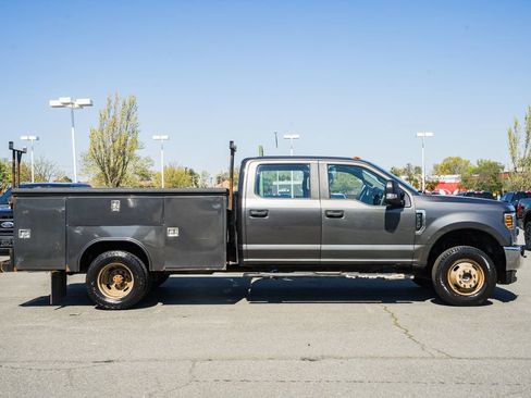 Used 2018 Ford F350 XL w/ Power Equipment Group AWD/4WD image 3