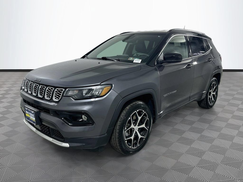 Used 2024 Jeep Compass Limited AWD/4WD image 3