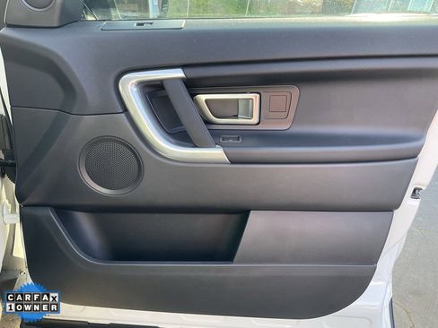 Used 2019 Land Rover Discovery Sport SE image 69
