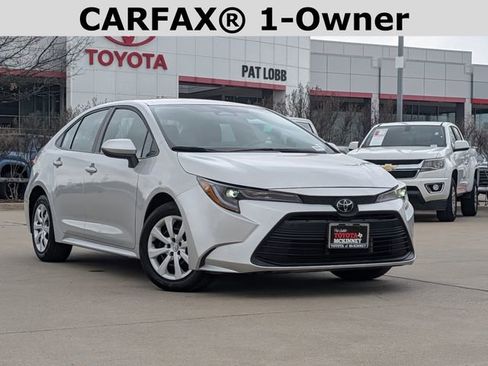 Used 2024 Toyota Corolla LE image 2
