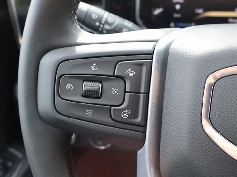 New 2026 GMC Sierra 1500 Elevation image 16