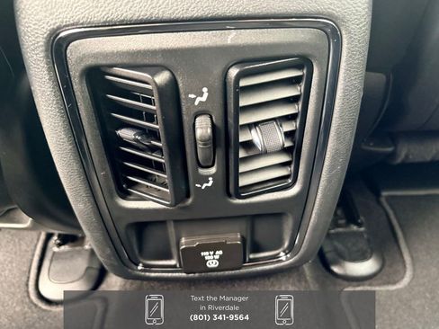 Used 2020 Jeep Grand Cherokee Altitude image 10