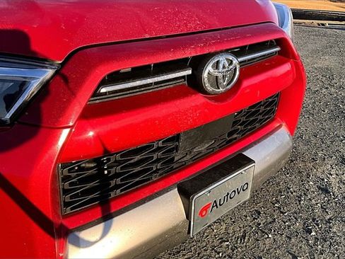 Used 2024 Toyota 4Runner TRD Off-Road image 4