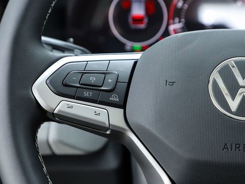 New 2026 Volkswagen Tiguan SE image 20