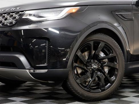 Certified 2025 Land Rover Discovery S image 3