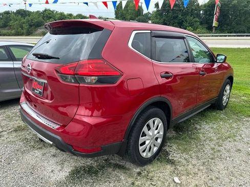 Used 2017 Nissan Rogue S FWD image 3