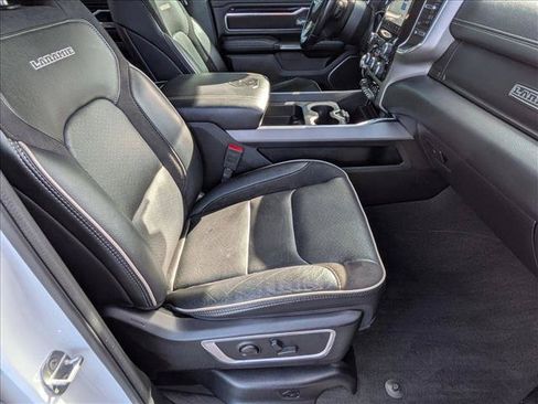 Used 2022 RAM 1500 Laramie AWD/4WD image 20