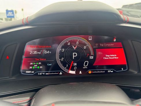 Used 2023 Chevrolet Corvette Stingray w/ Z51 Performance Package image 18