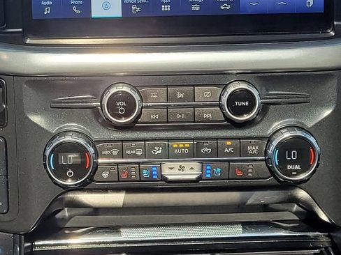 Used 2021 Ford F150 Lariat w/ Equipment Group 502A High AWD/4WD image 24