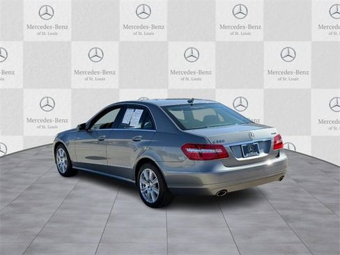 Used 2013 Mercedes-Benz E 350 4MATIC Sedan image 4