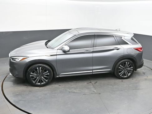 Used 2021 INFINITI QX50 Luxe w/ Appearance Package image 32