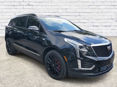 Certified 2023 Cadillac XT5 Sportv w/ Technology Package AWD/4WD image 5