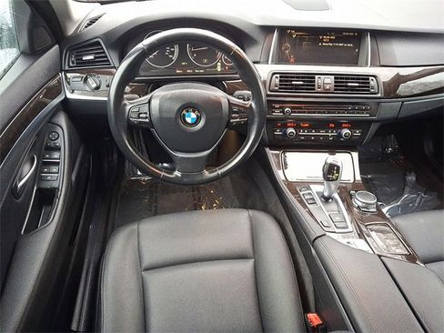 Used 2015 BMW 528i Sedan image 11