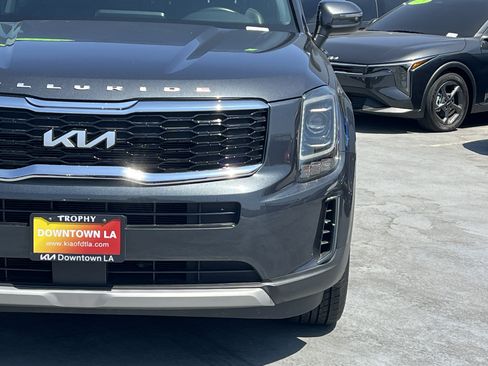 Certified 2022 Kia Telluride LX FWD image 13