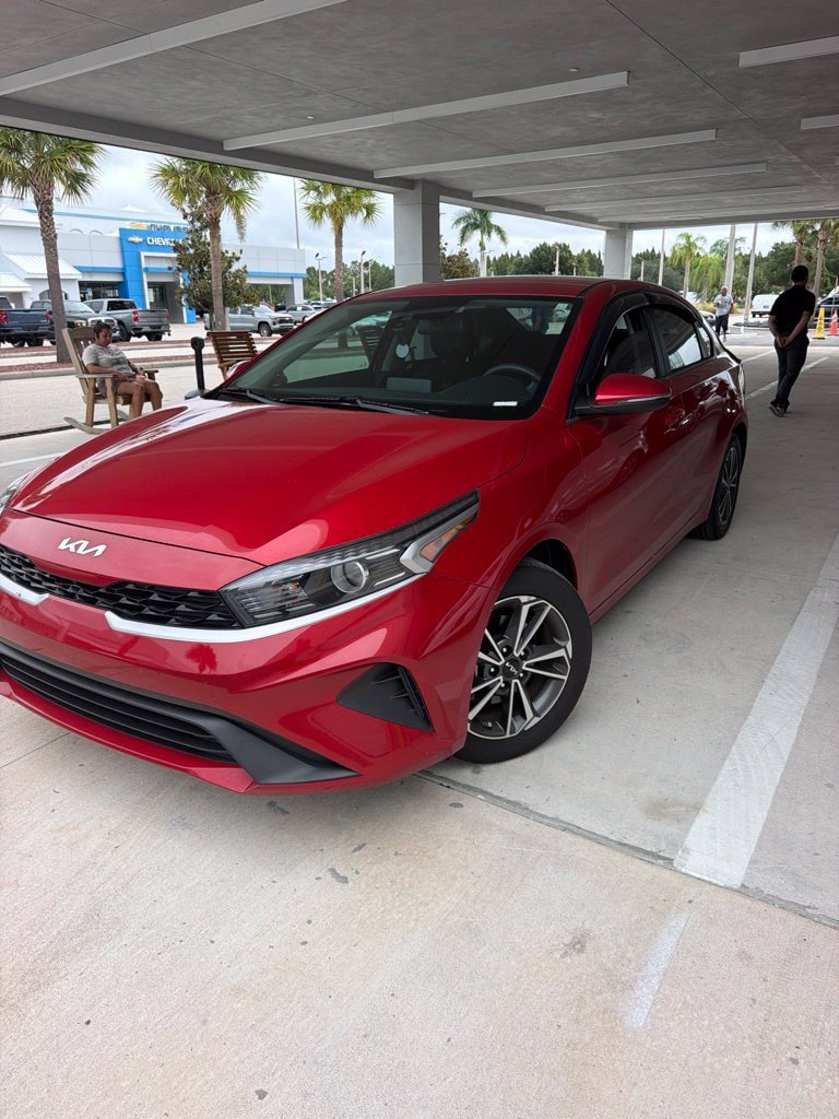 Certified 2023 Kia Forte LXS w/ LXS Technology Package FWD image 1