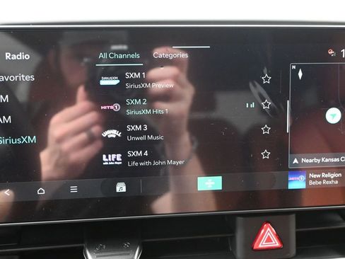 New 2026 Kia Carnival EX FWD image 18