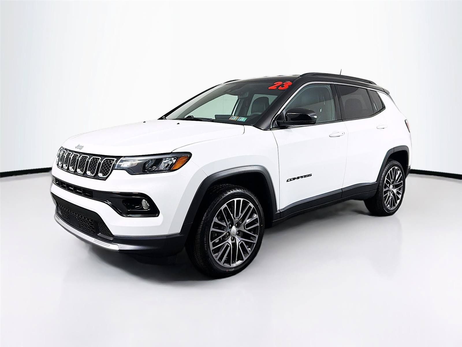 Used 2023 Jeep Compass Limited w/ Elite Group AWD/4WD image 7