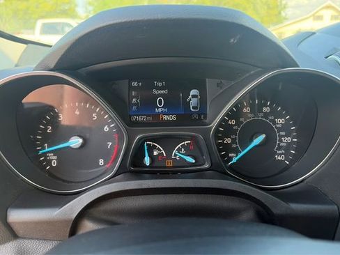 Used 2019 Ford Escape SEL AWD/4WD image 15