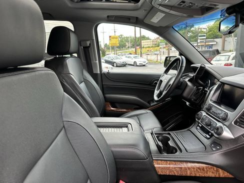 Used 2018 Chevrolet Tahoe Premier AWD/4WD image 9