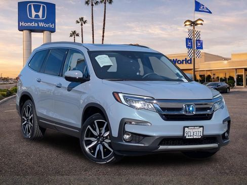 Used 2022 Honda Pilot Elite image 2