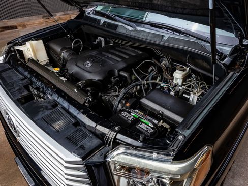 Used 2015 Toyota Tundra Platinum AWD/4WD image 40