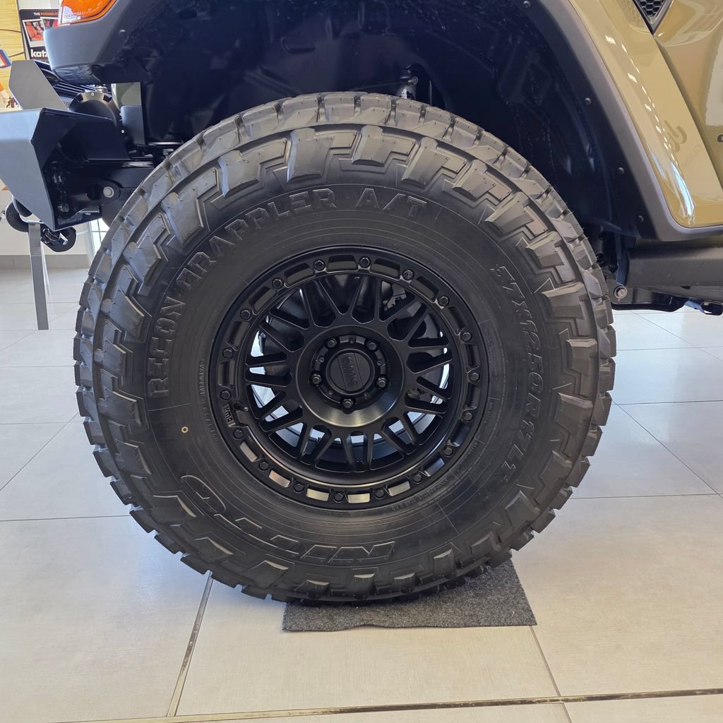 New 2026 Jeep Gladiator Sport AWD/4WD image 7