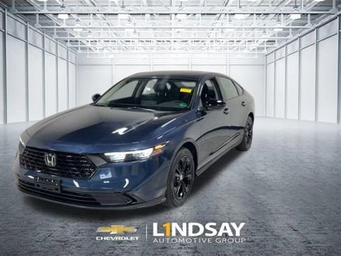 Used 2025 Honda Accord SE image 5