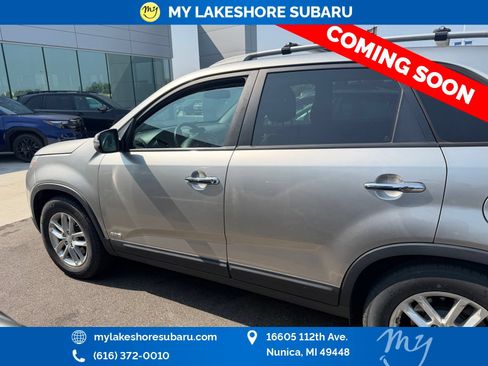 Used 2015 Kia Sorento LX AWD/4WD image 3