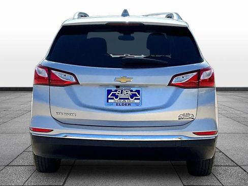 Used 2018 Chevrolet Equinox Premier FWD image 4