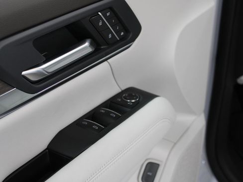 New 2026 GMC Terrain Denali w/ LPO, Black Badging Package image 33