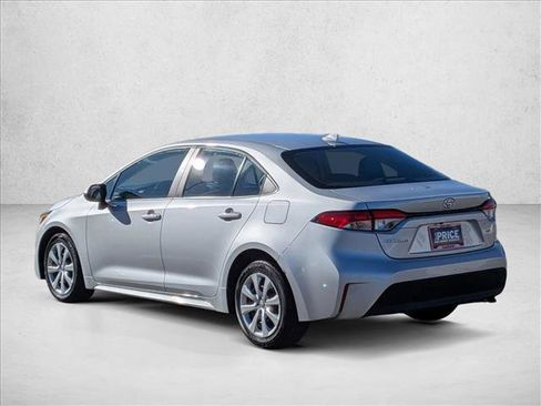 Certified 2025 Toyota Corolla LE image 8