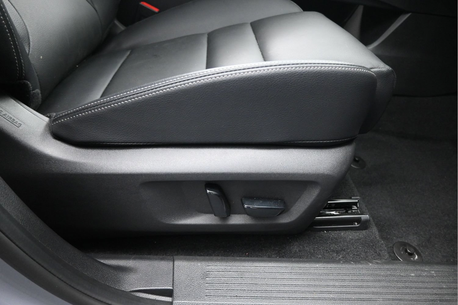 Certified 2025 Nissan Rogue SL w/ Tech Package AWD/4WD image 15