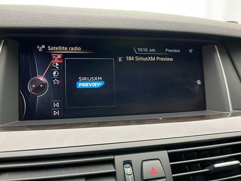 Used 2015 BMW 528i xDrive 528i xDrive image 18