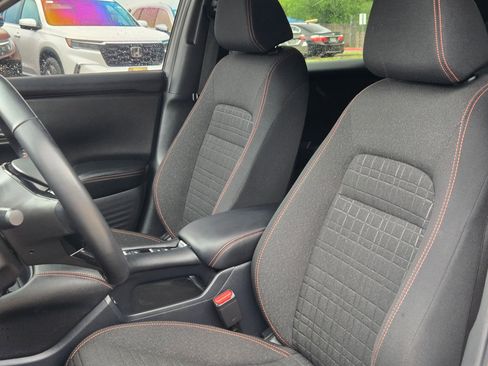 Used 2025 Honda HR-V Sport image 13