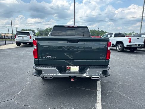 Used 2025 Chevrolet Silverado 1500 LTZ w/ LTZ Premium Package AWD/4WD image 7