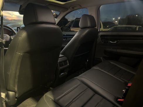 Used 2025 Honda CR-V EX-L image 11