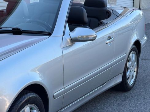 Used 2000 Mercedes-Benz CLK 320 Cabriolet image 97