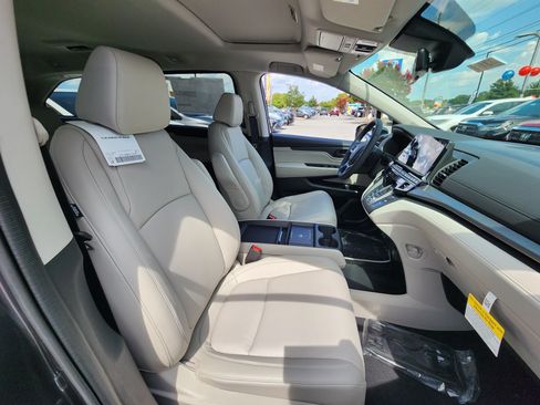 New 2026 Honda Odyssey EX-L image 5