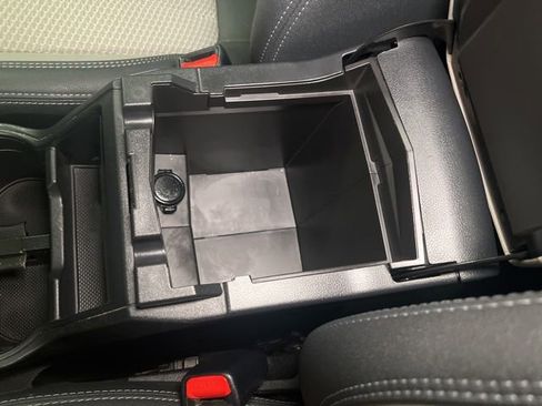 Used 2021 Subaru Forester Premium image 27