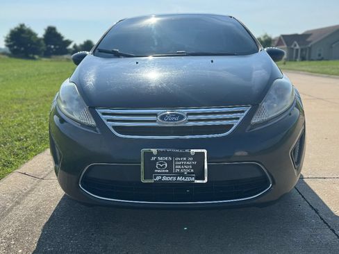 Used 2011 Ford Fiesta SE w/ 203A Rapid Spec Order Code FWD image 4